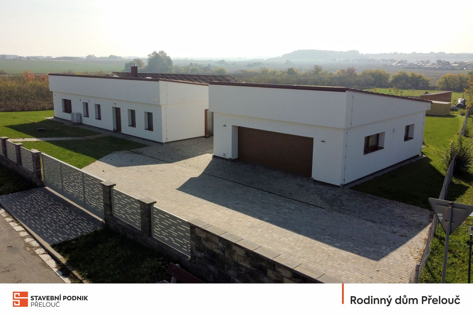Stavba moderního rodinného domu v Přelouči - SPP ( Stavební podnik Přelouč )